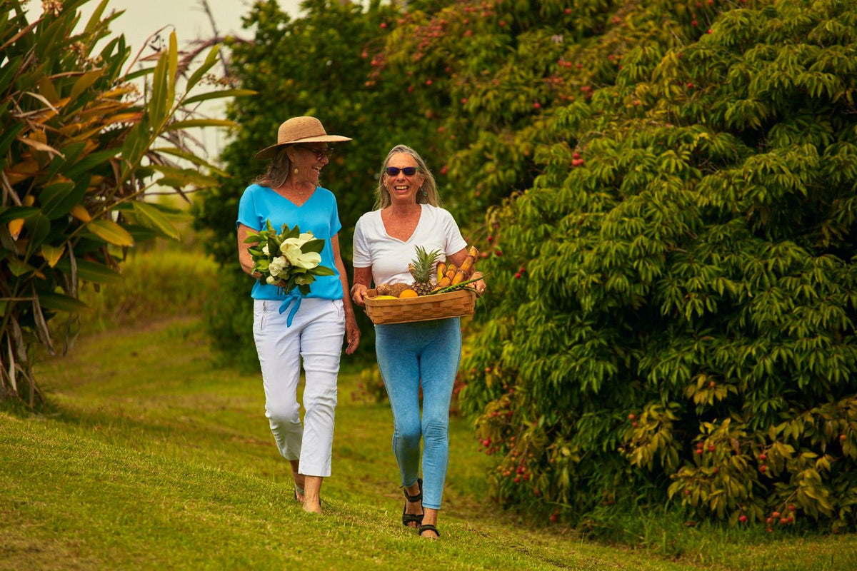 farm to skin, Hawaiian plant based, plant based, tropical, skin repairing and nourishing, sugar cane, pineapple, papaya, lemongrass, passion fruit. small batch, made with aloha
